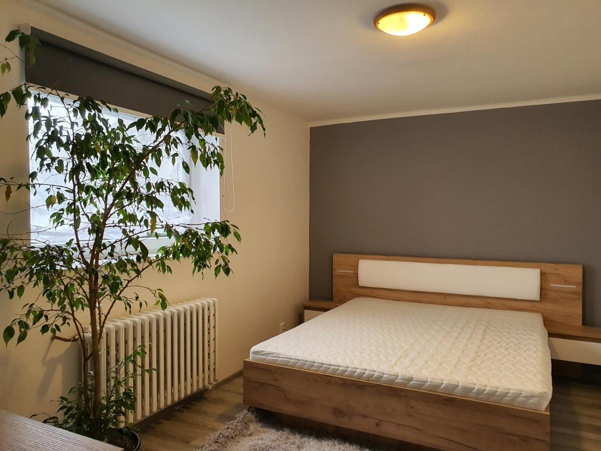 Apartmany U Kramlu วิมแปร์ค ภายนอก รูปภาพ